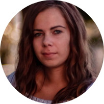 Female customer review for Yu Sleep from Charlotte sharing deeper sleep and morning energy